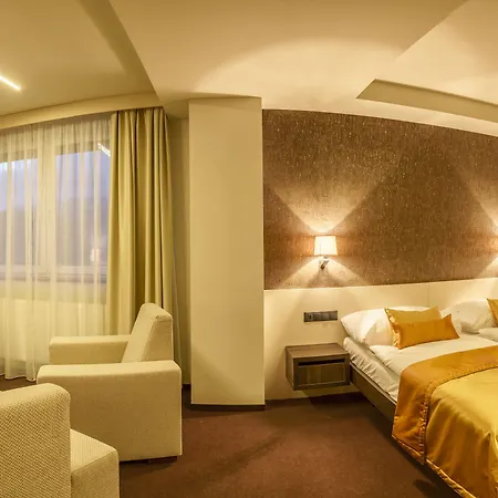 מלון Horizont 4*