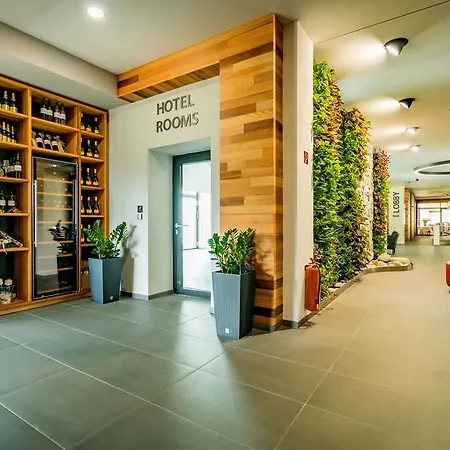 מלון Horizont 4*